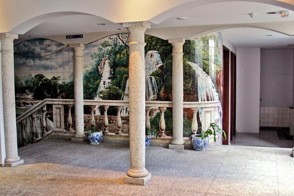 ホテル Casa De Retiros N. S. Perpetuo Socorro ギマランイス エクステリア 写真