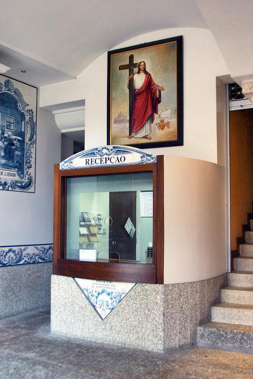 ホテル Casa De Retiros N. S. Perpetuo Socorro ギマランイス エクステリア 写真